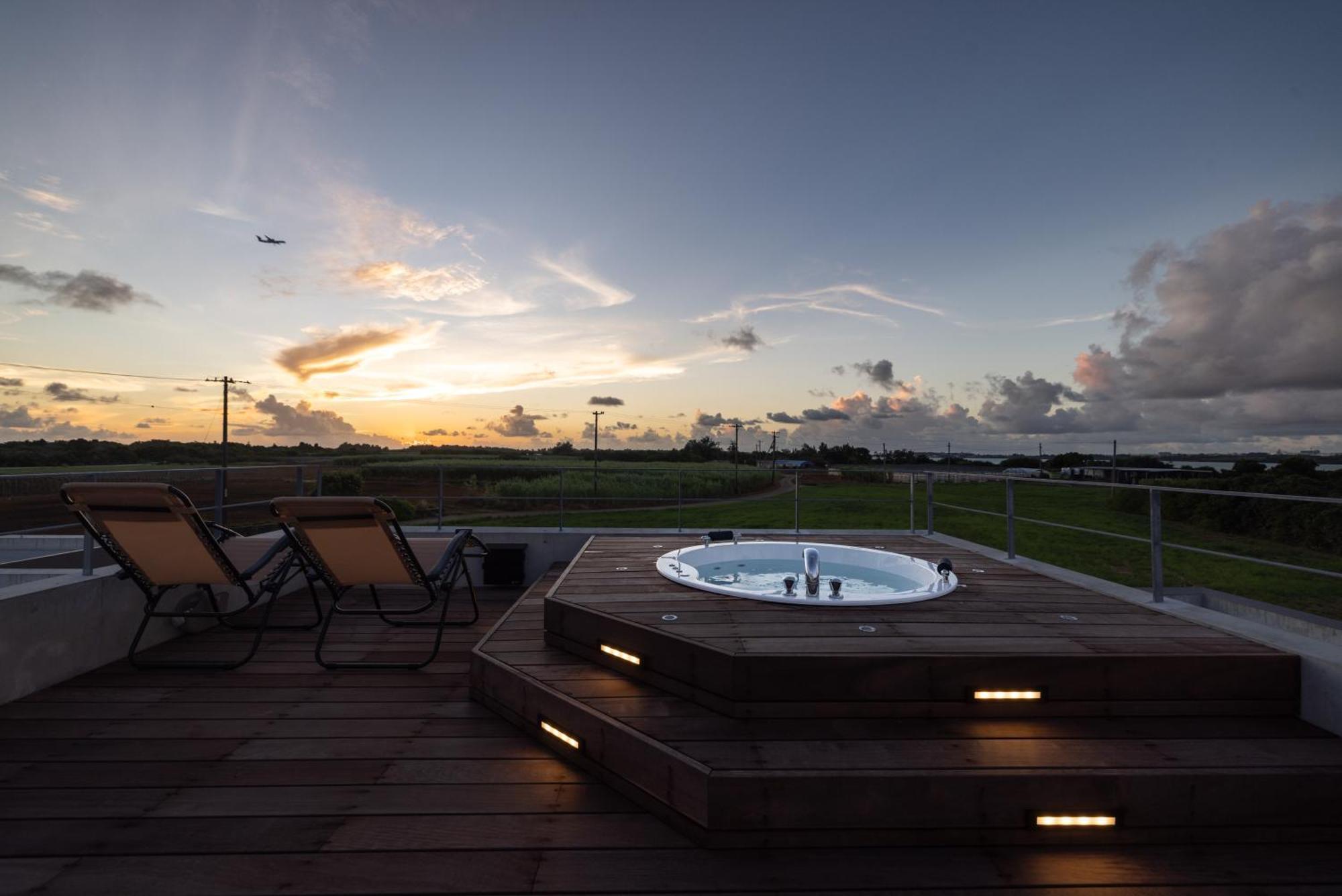 Bord De La Villa Miyakojima (Okinawa)